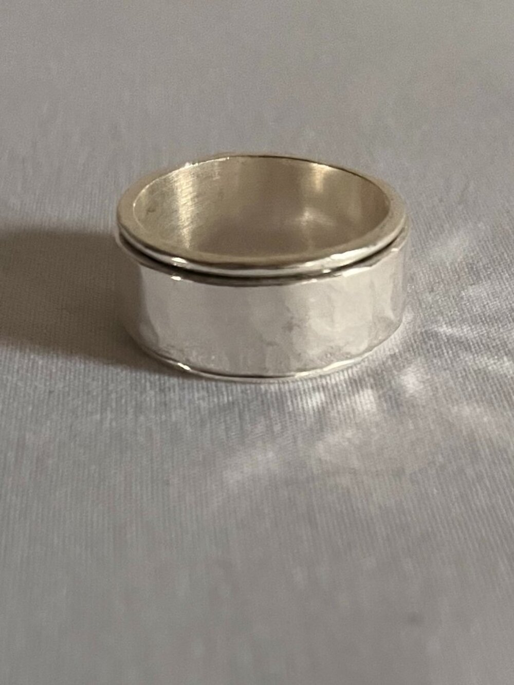 Flat Spinner Ring
